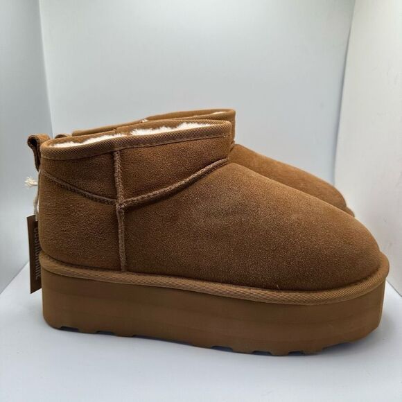 CUSHIONAIRE Women's Genuine Suede pull on platform boot +Memory Foam 9 WIDE CHES - Picture 1 of 7